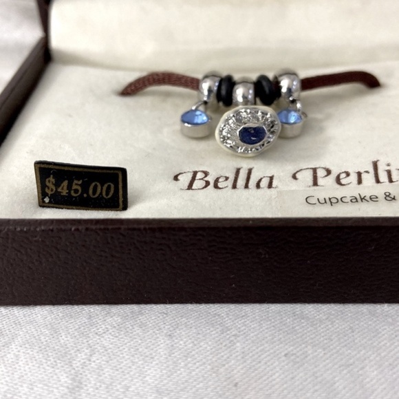 Bella Perlina NEW Cupcake & Crystals Charms for Bracelet or Necklace - Picture 4 of 8